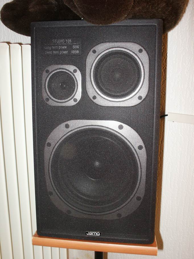 Jamo studio hot sale 105 speakers